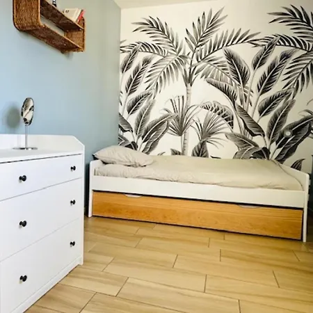 Spacious And Quiet House In For 6 * La Rochelle (Charente-Maritime)