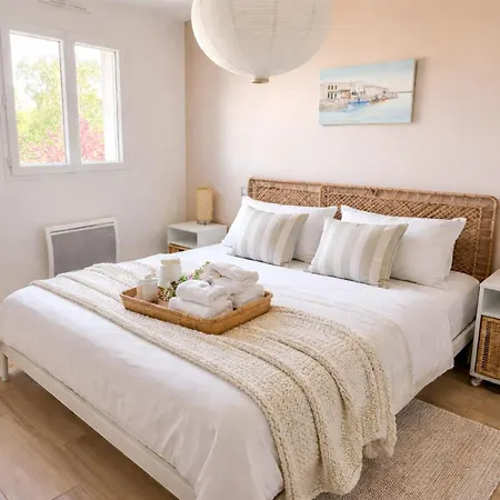 Spacious And Quiet House In For 6 Nyaraló