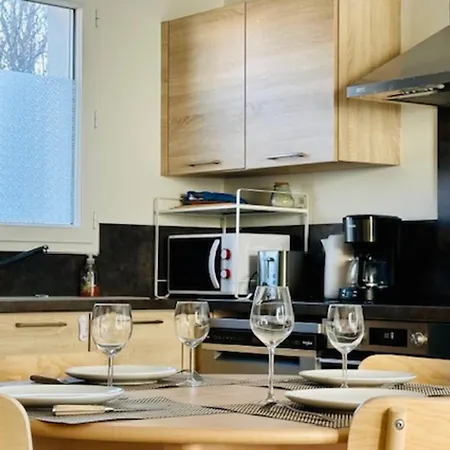 Spacious And Quiet House In For 6 Nyaraló *